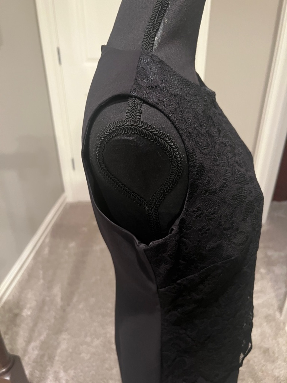 Elegant Black Lace Maxi Dress - Picture 6 of 11